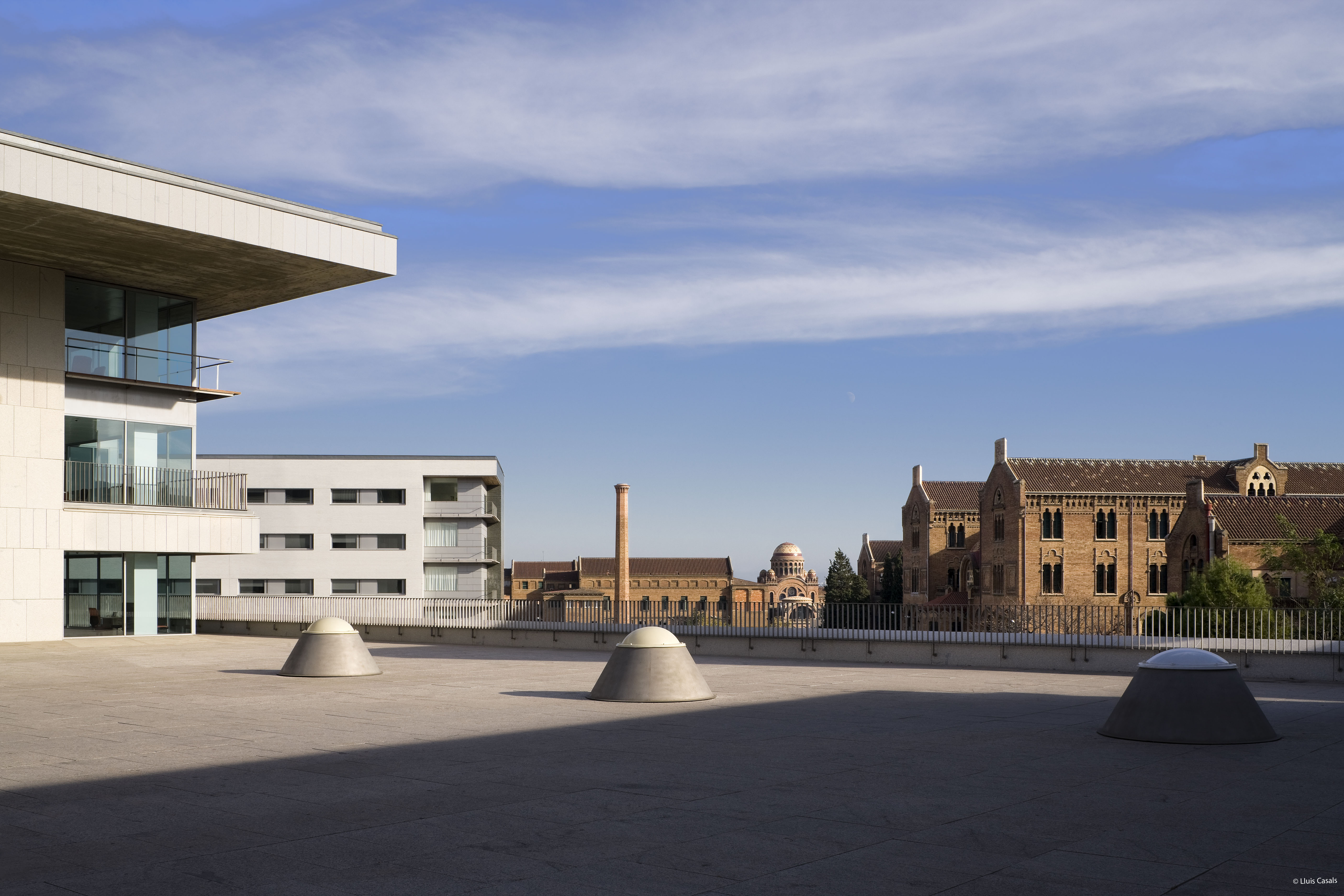 
		Hospital de la Santa Creu i Sant Pau - vista al Recinte de Sant Pau - autor Lluis Casals
	